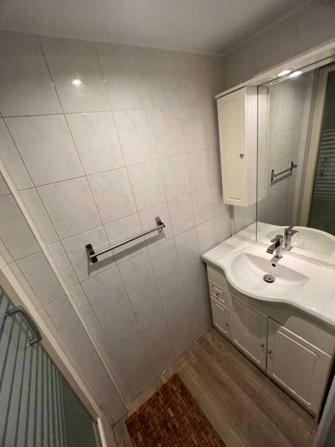 Charmant T2 Plein Centre Ville Et Proche Gare Bourges Ngoại thất bức ảnh